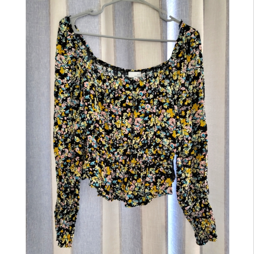 NWOT Long Sleeve Floral Top